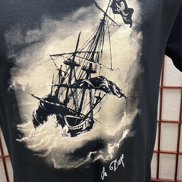 DEL Sol Men's T-Shirt Color Change Small NWT - Picture 4 of 6